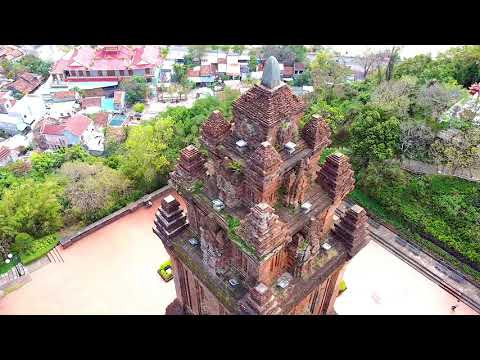 G&oacute;c nh&igrave;n Th&aacute;p Nhạn từ tr&ecirc;n cao -tuy ho&agrave;, tỉnh lị, Ph&uacute; Y&ecirc;n