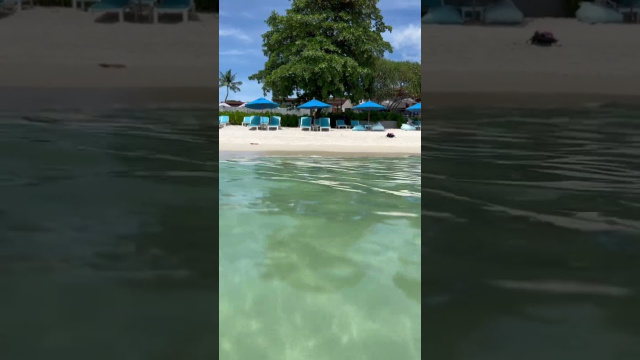Как вам водичка на пляже острова Самуи?
