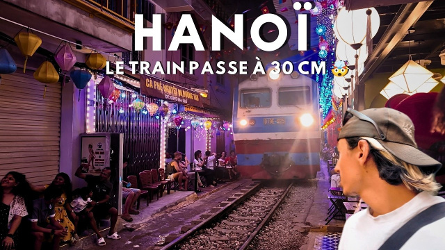 Je ne fais PAS la boucle de H&agrave; Giang&hellip; A Hano&iuml; un convoi pr&eacute;sidentiel passe devant moi ! 🇻🇳