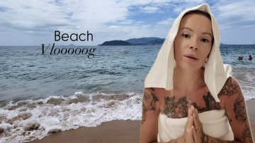 Центральный пляж Нячанга🏖️Торгуемся за место под солнцем🌅День на пляже🌊Собачимся с видом на море⛵