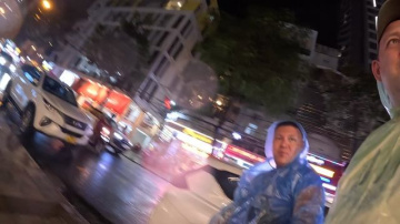 Ночной Нячанг. Дождь