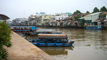Walking In My Tho | Vietnam