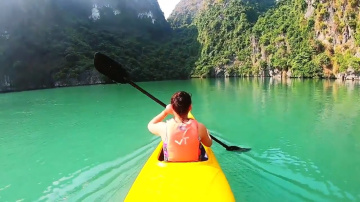 Backpacking 5 countries 3 days / Hanoi Vietnam / Cat ba Island / Bai Tu Long Bay